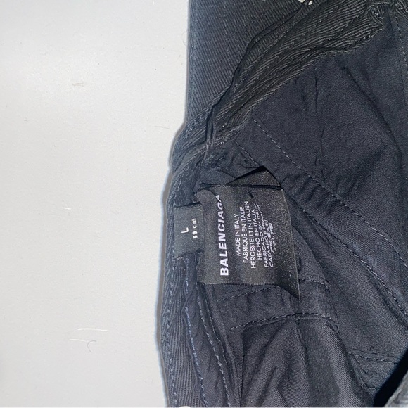 Balenciaga Dad Hat - Picture 2 of 3